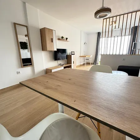 Modern & Bright Sea View Appartement *