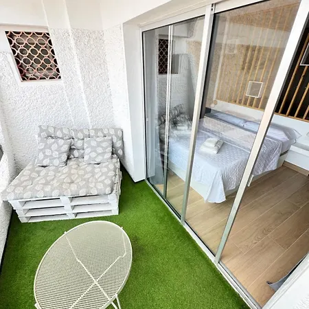 Modern & Bright Sea View *